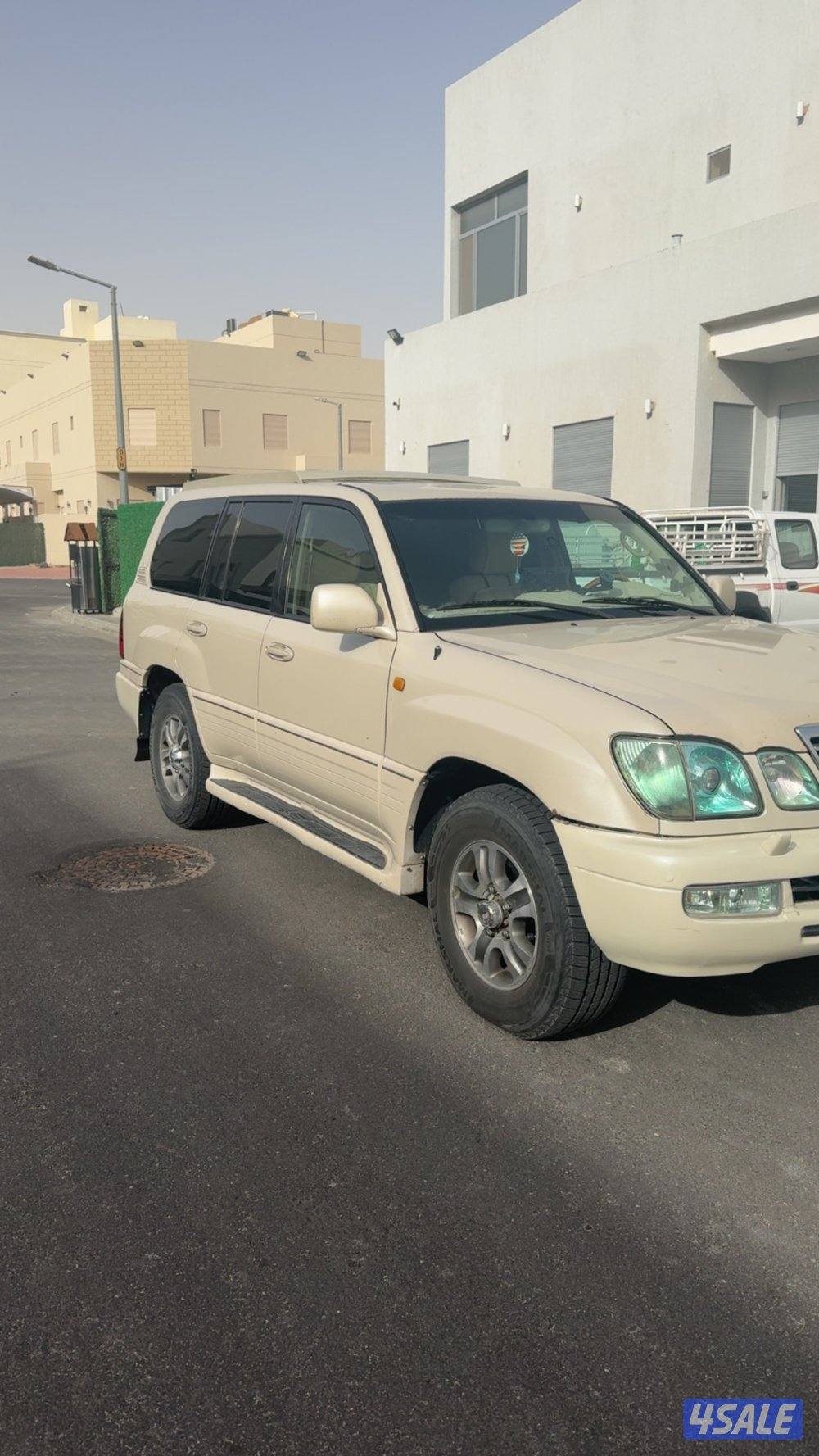 جيب لكزس ٤٧٠3