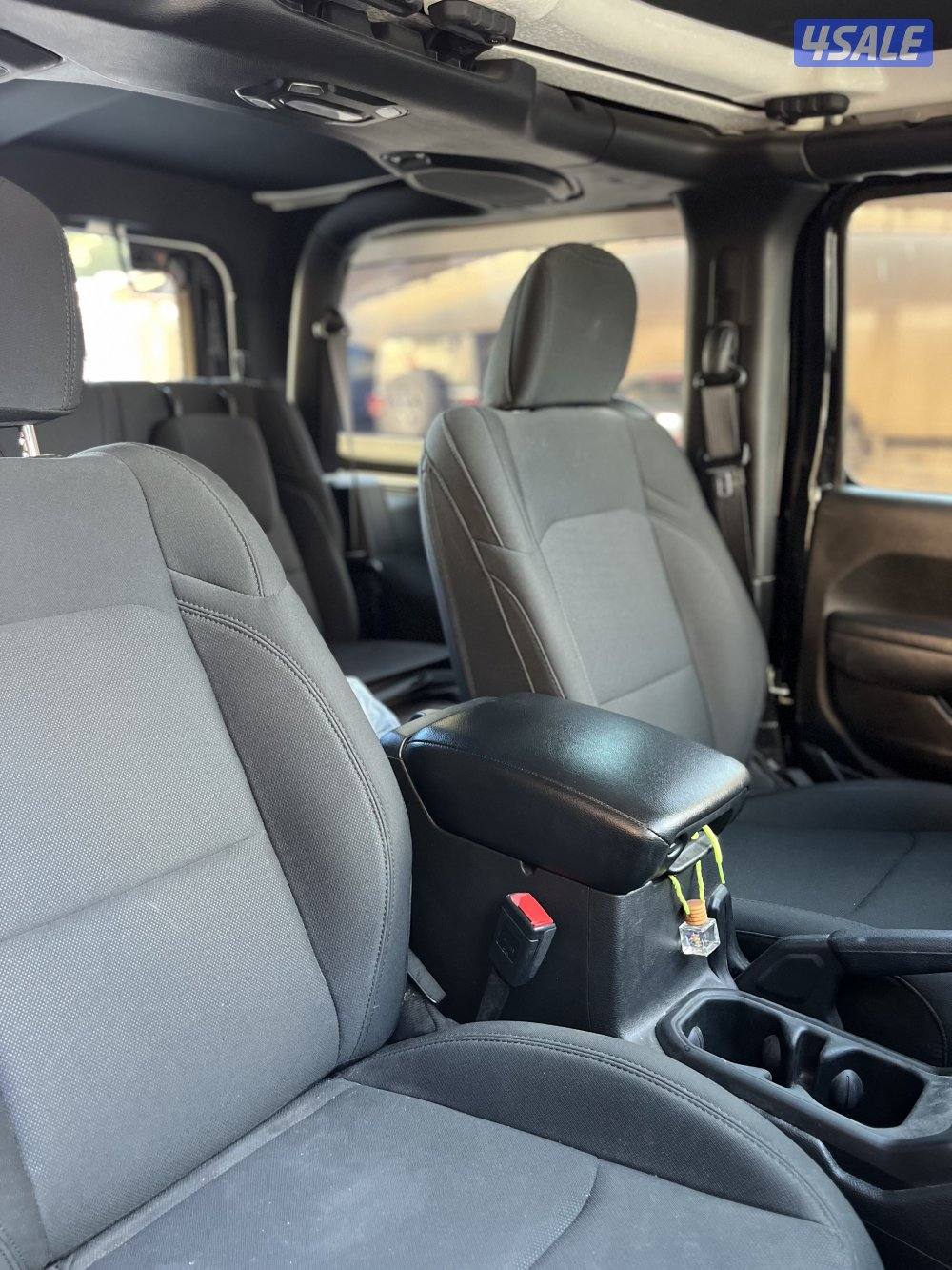 للبيع جيب رانجلر سبورت موديل 202310