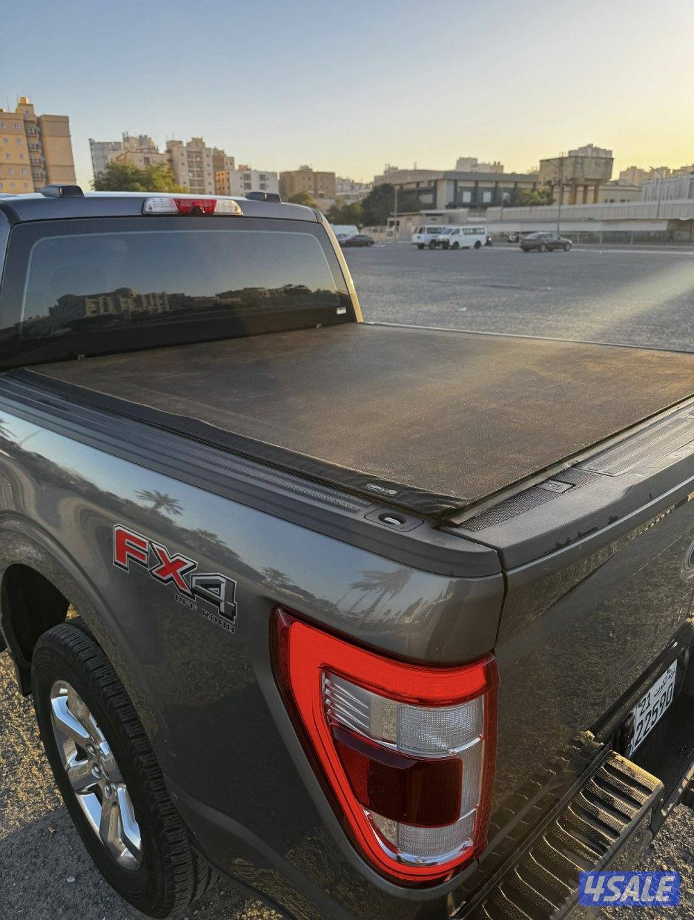 وانيت فورد لاريت الفل كامل F1503