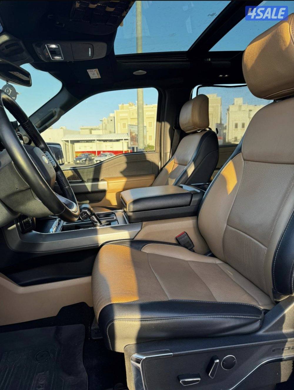 وانيت فورد لاريت الفل كامل F1504