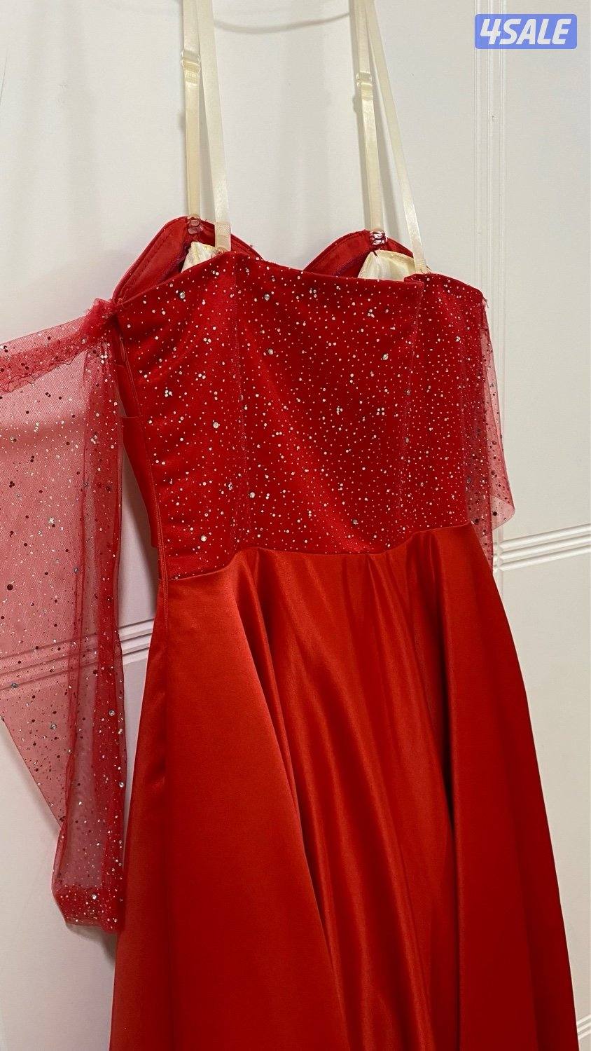 نفانيف عرس للبيع لبسه وحده ساعتين فقط بحالة جيده جداً8