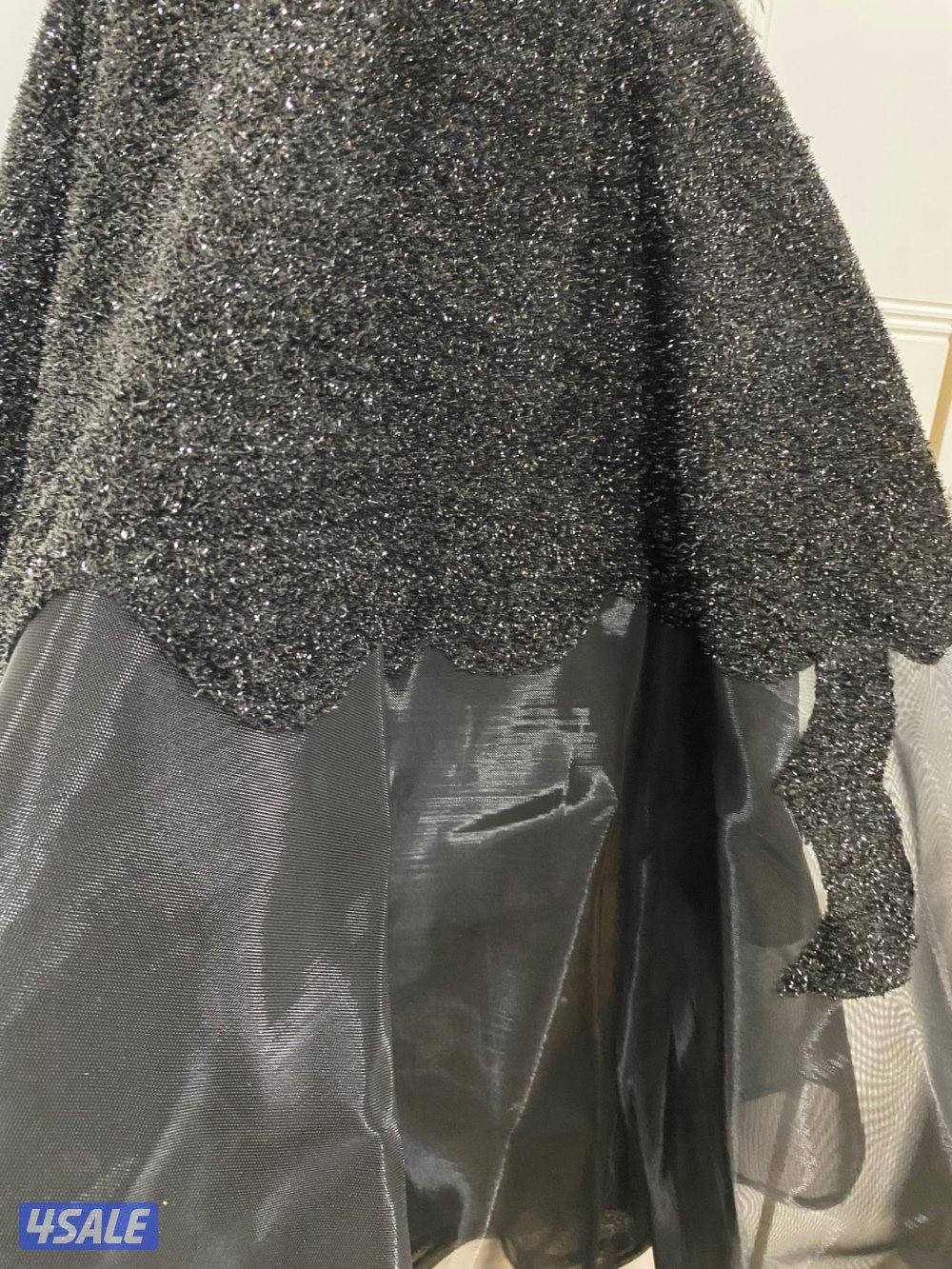 نفانيف عرس للبيع لبسه وحده ساعتين فقط بحالة جيده جداً2