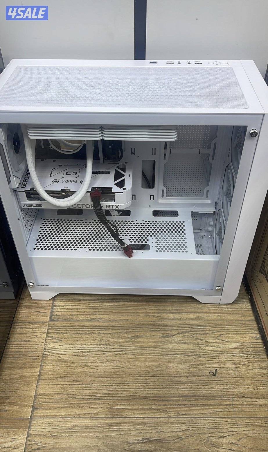 بيسي جديد مع اغراضه وكرسي قيمنق وطاوله قيمنق و ماوس كيبورد ومارس باد .2