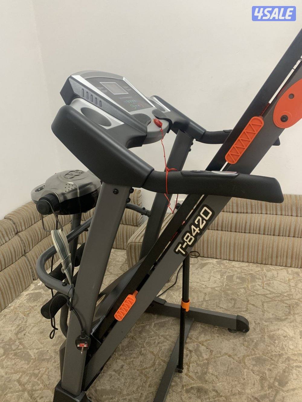 للبيع جهاز مشي vigor نظيف1