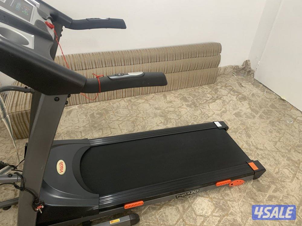 للبيع جهاز مشي vigor نظيف2