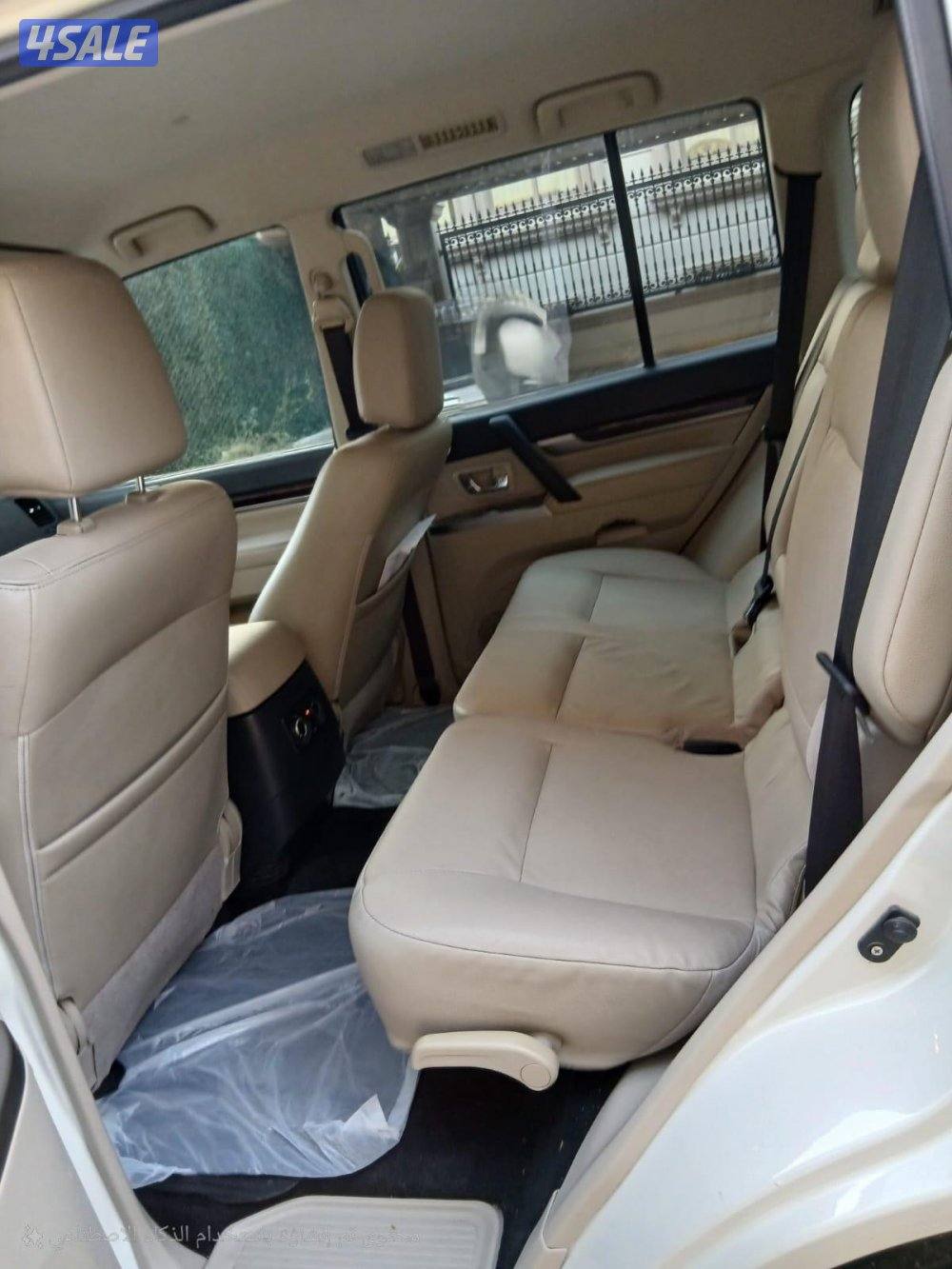 للبيع باجيرو مكينه كبيره كامل المواصفات٢٠٢٠ ماشي١٦٢ صبغ وكاله شرط4