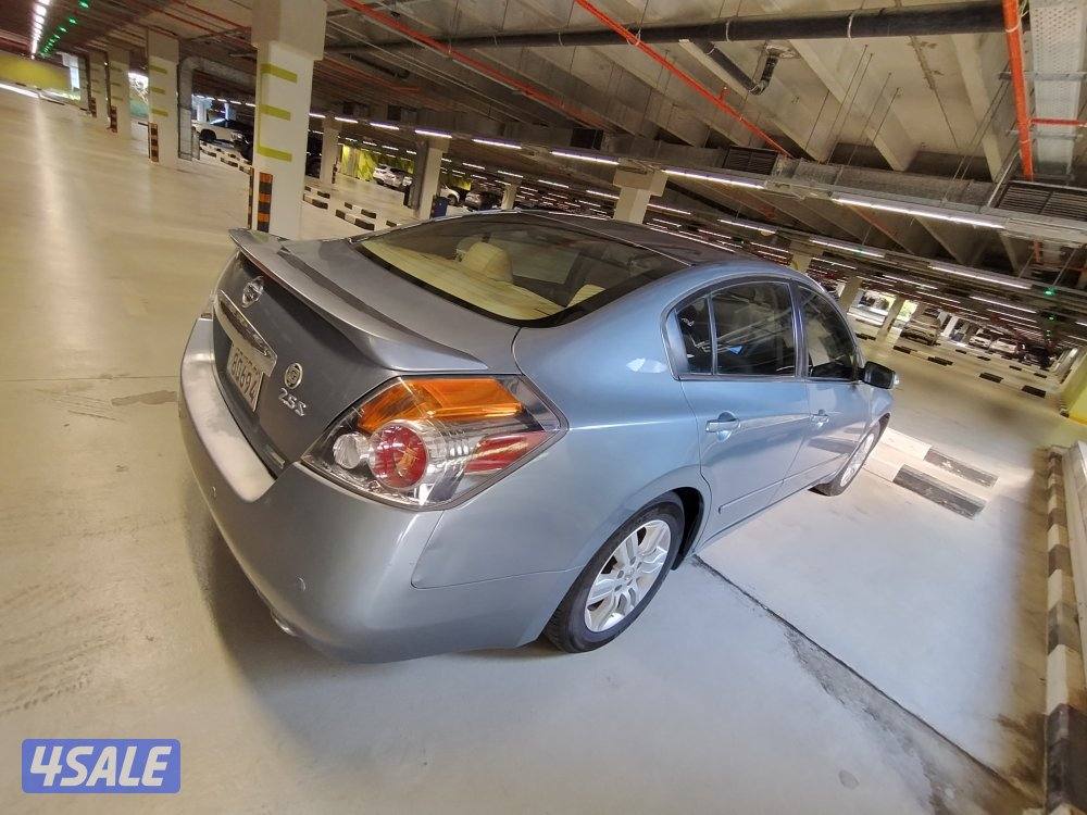 نيسان التيما 2012 نظيفة جدًا – أعلى فئة ومالك أول5