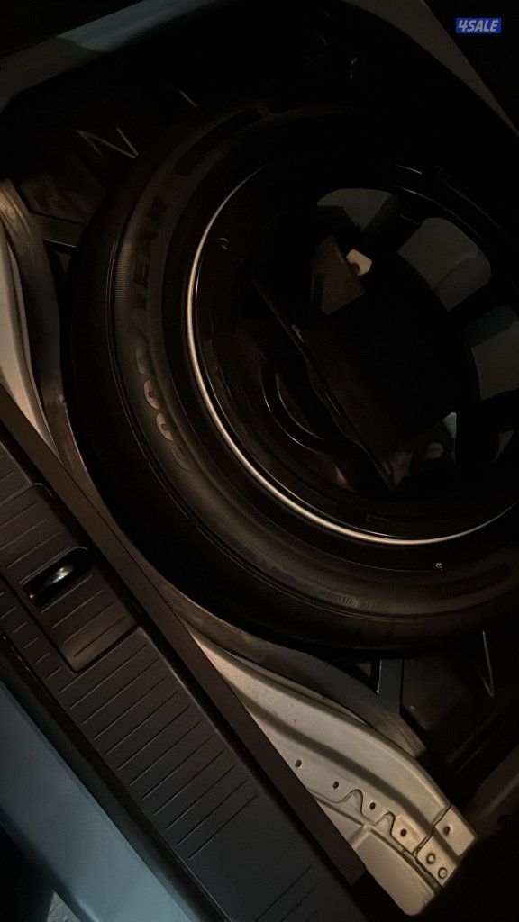 مرسيدس لارج S 350 بانوراما مخزنة ماشي68 الف الوكالة البشر شرط الفحص5