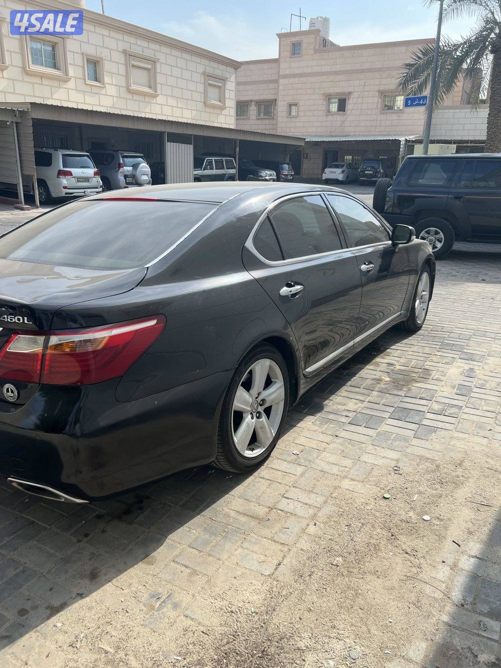 للبيع لكزس ٤٦٠ لارج1