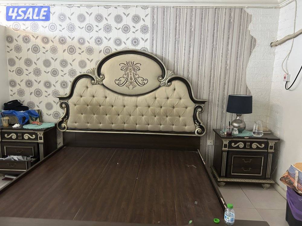 للبيع كنب جلوس وأسرة0