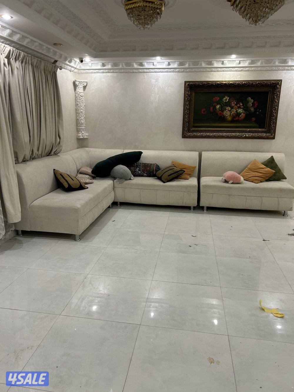 للبيع كنب جلوس وأسرة4