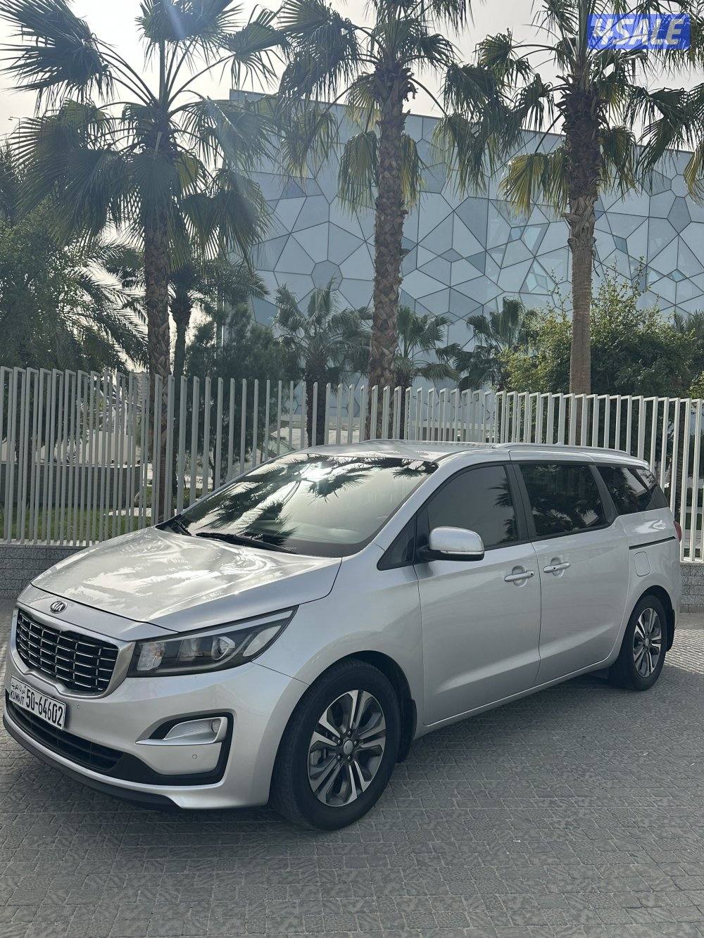 كيا كرنفال 2019 عداد 94  ألف سرفيس منتظم بالوكالة2