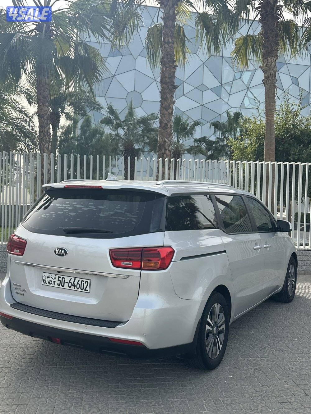 كيا كرنفال 2019 عداد 94  ألف سرفيس منتظم بالوكالة12