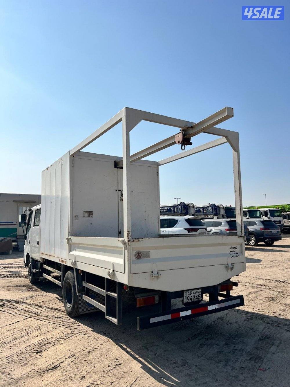 هاف لوري هينو1