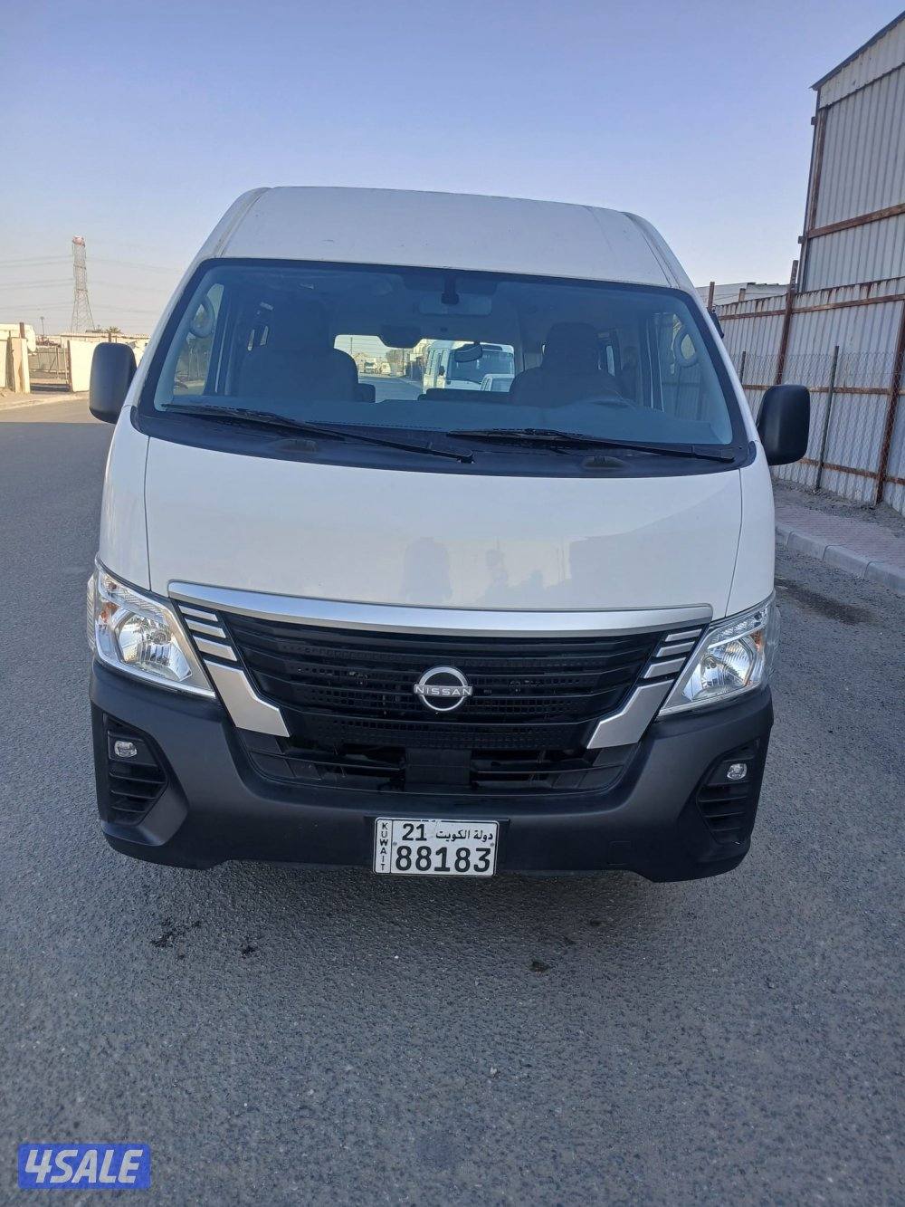 للبيع باص نيسان اورفان ١٢ راكب موديل ٢٠٢٣7