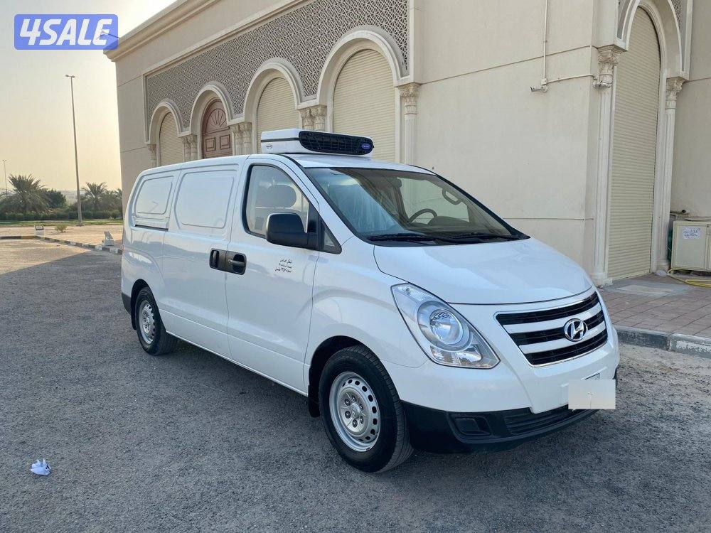 2017هيونداي  H1 ثــلاجــة0