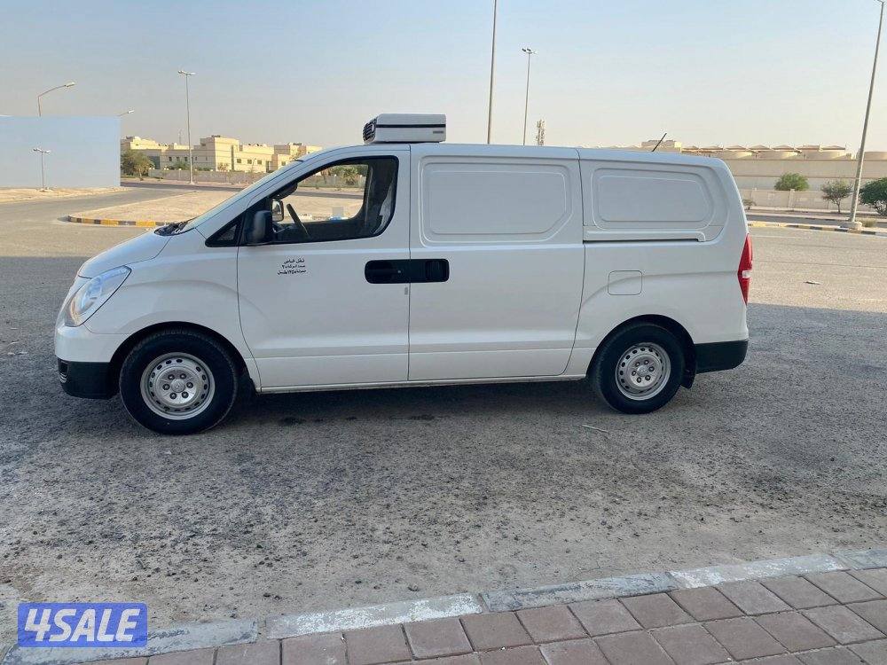 2017هيونداي  H1 ثــلاجــة6