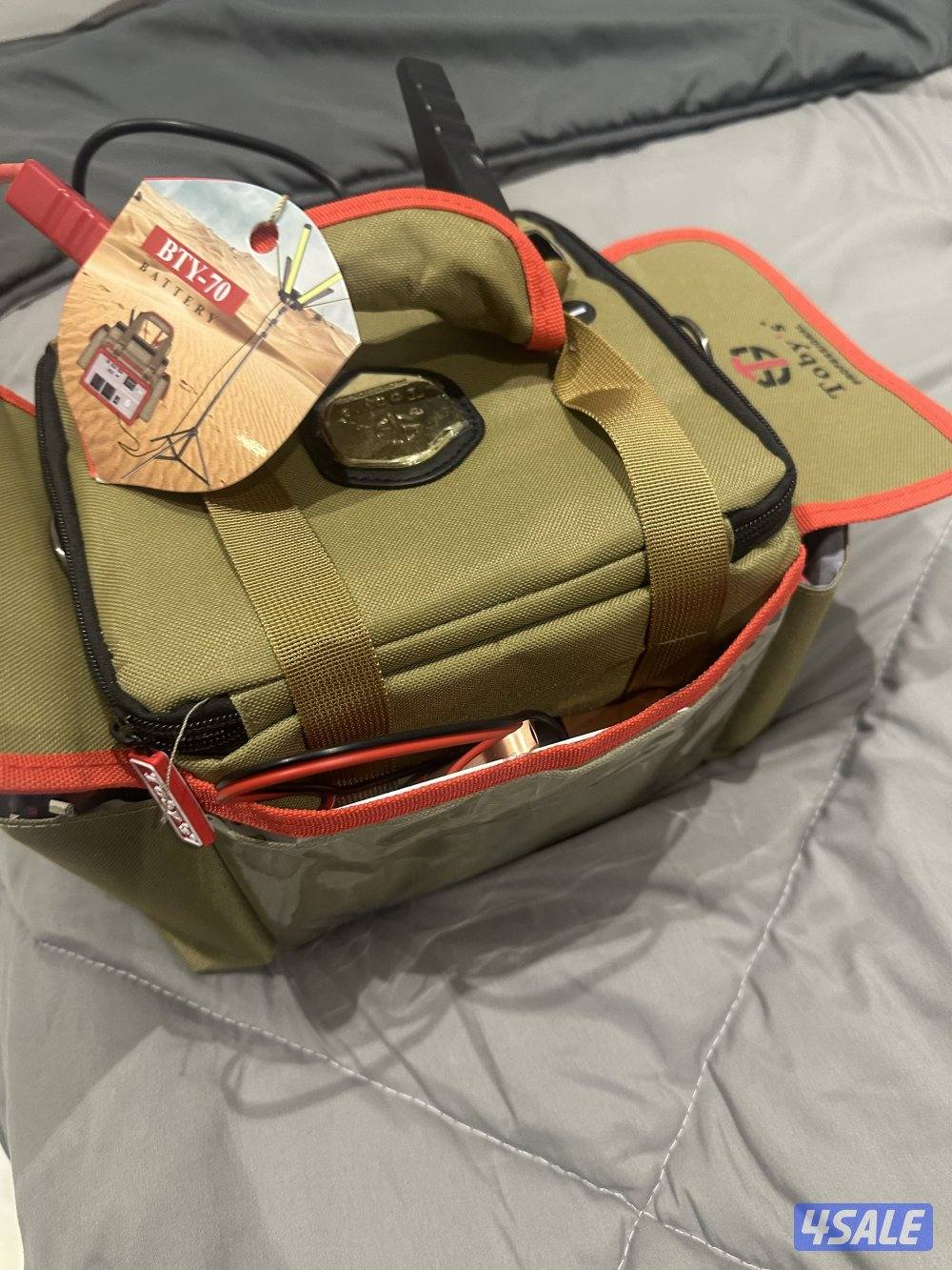 بطارية للبيع تقدر تشحن فيها و تشغل تلفزيون وتسوي اشتراك 500 فولت2