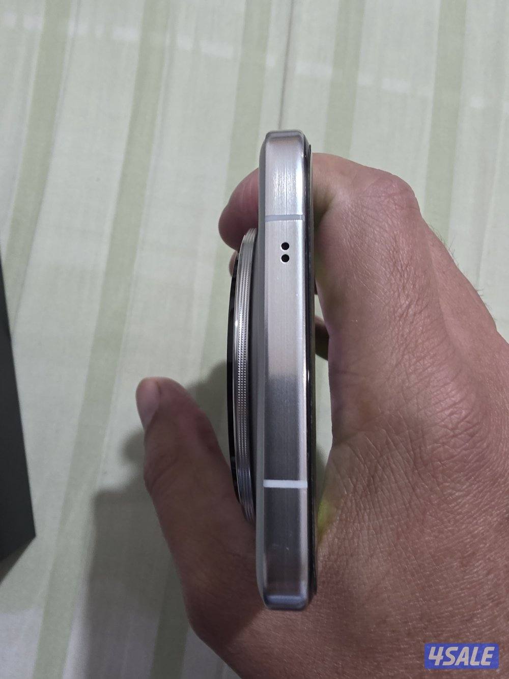 VIVO X200 Pro 1TB storage 16GB RAM6