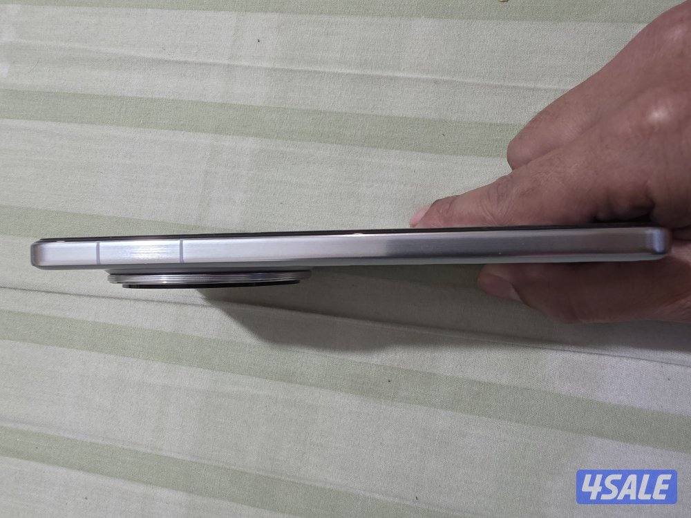 VIVO X200 Pro 1TB storage 16GB RAM9