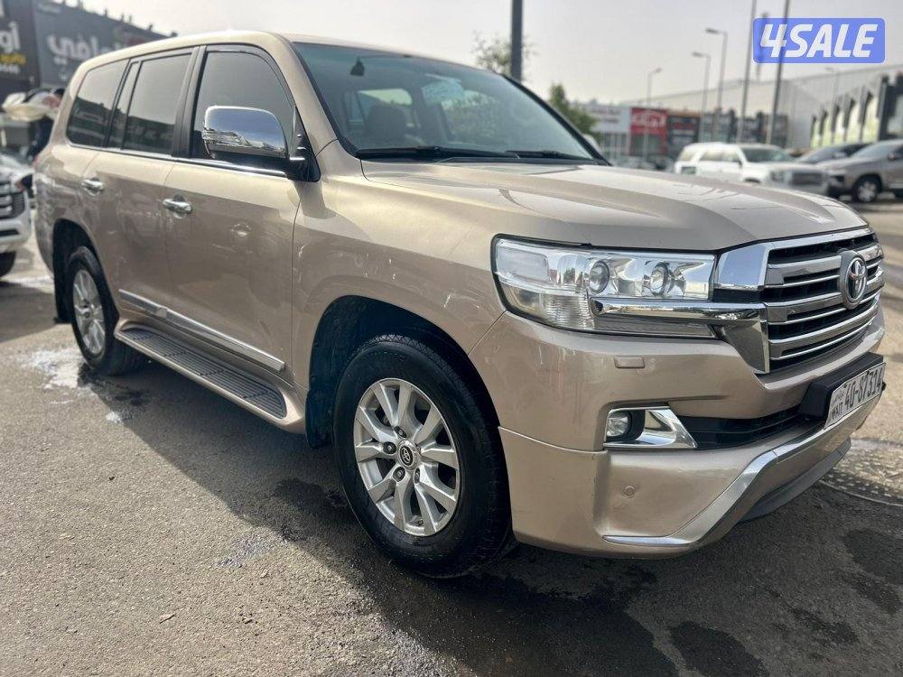 تويوتا لاند كروزر GX.R-V8 موديل 2017 ماشى 251.000 k.m  وارد الساير .1