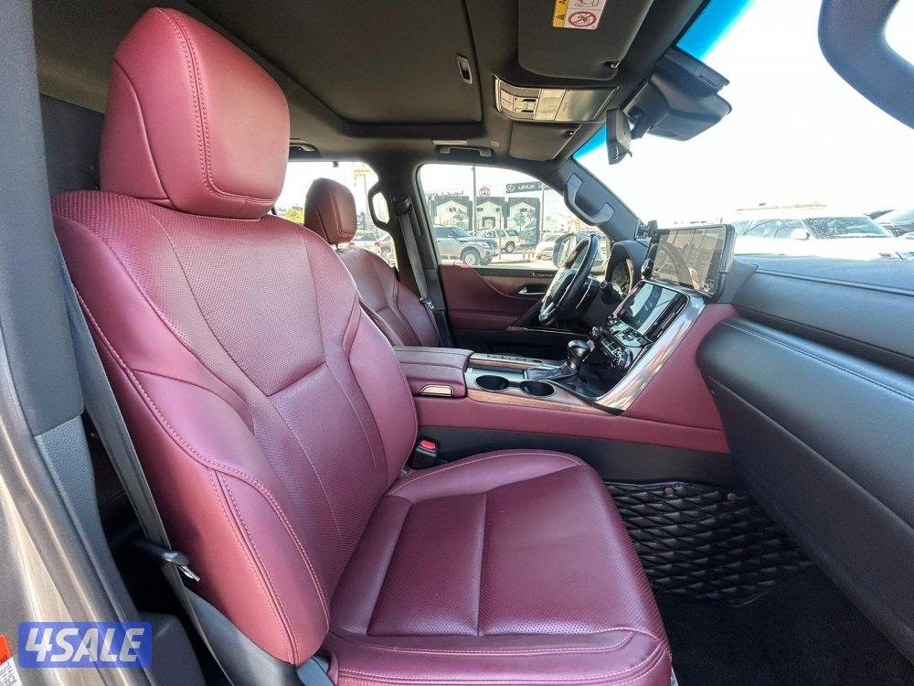 لكزس LX600 درجة اولى  twinturbo .V6 موديل 20245