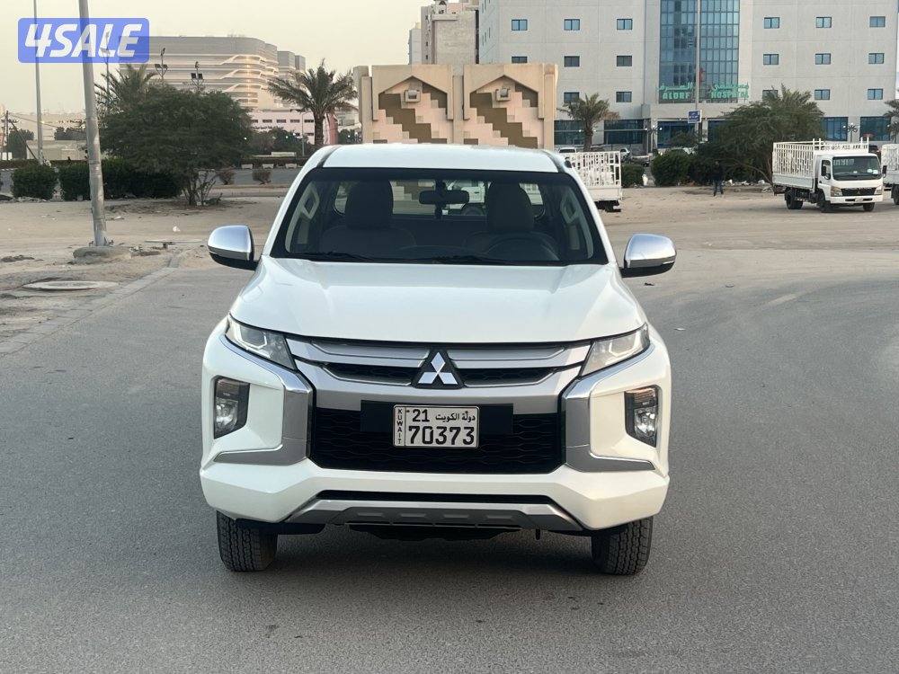 وانيت مستوبيشي - دبل جير - موديل 20235