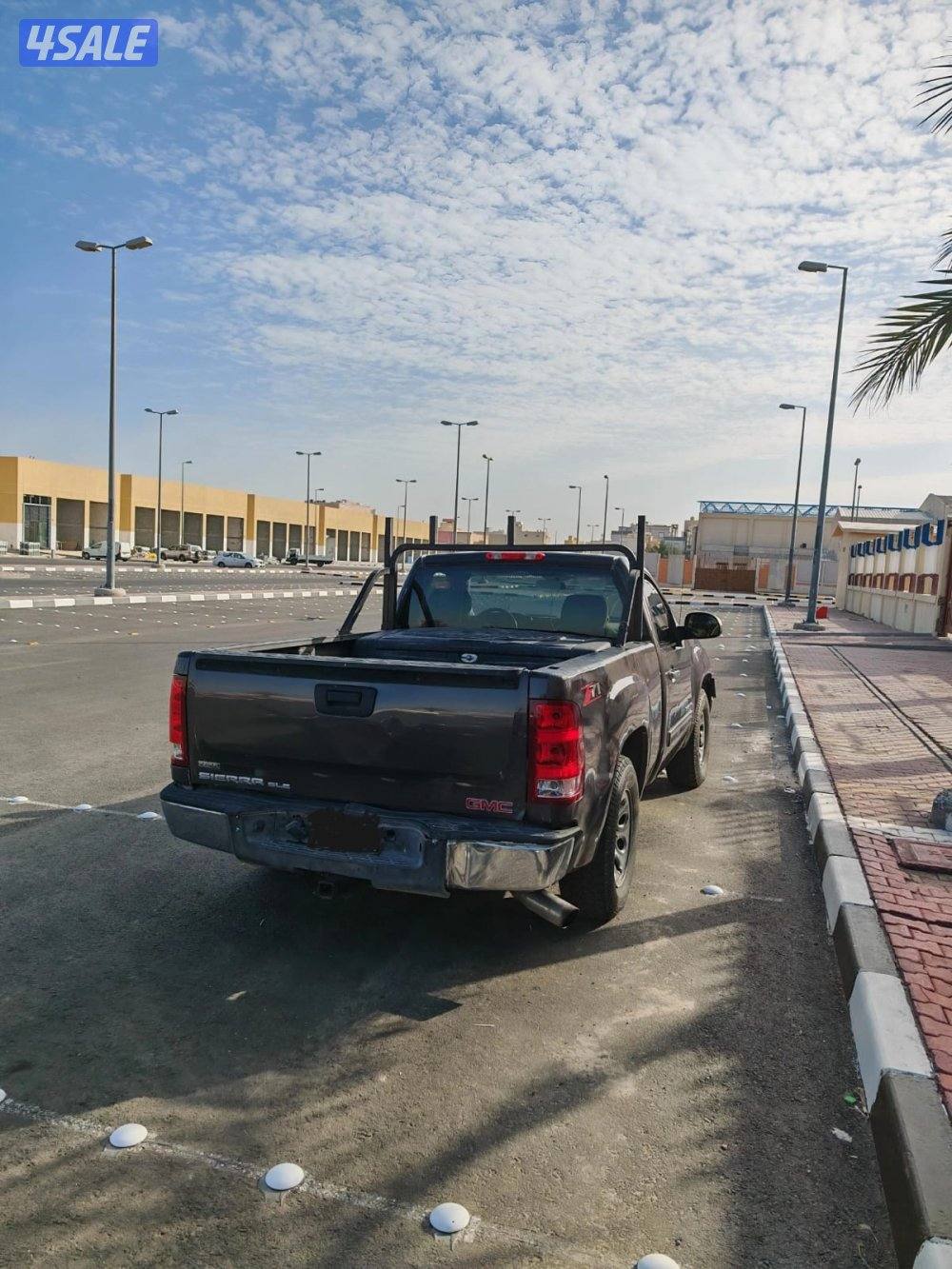 سيرا z71 2011 بترولي داكن1