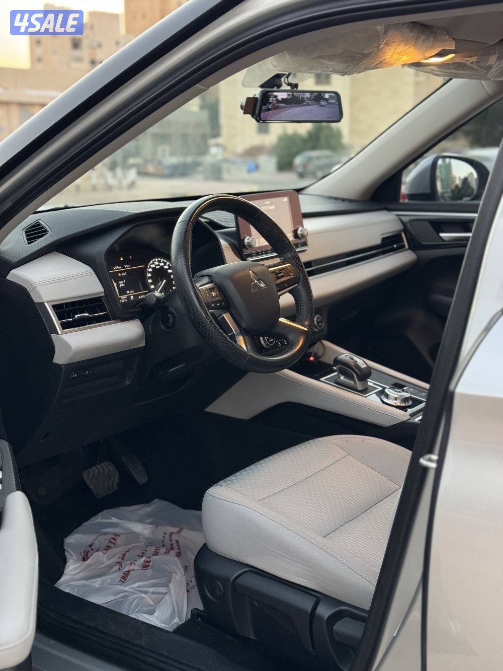 ميتسوبيشي اوتلاندر 2024 وكالة7