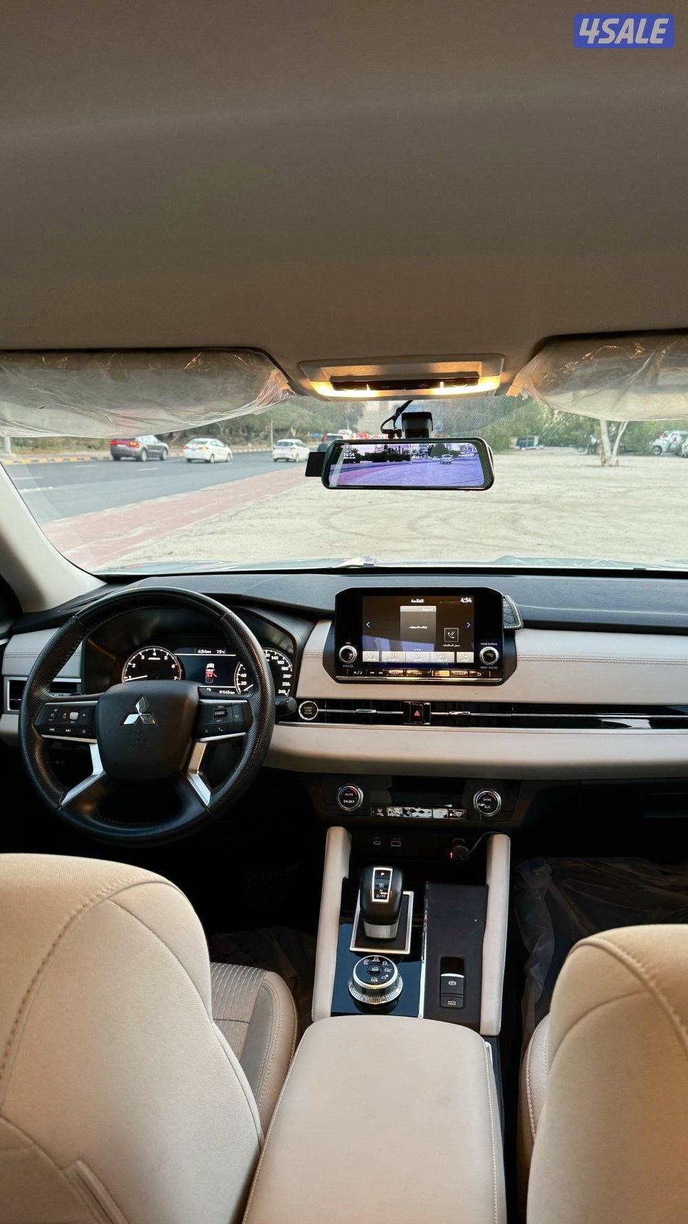 ميتسوبيشي اوتلاندر 2024 وكالة12