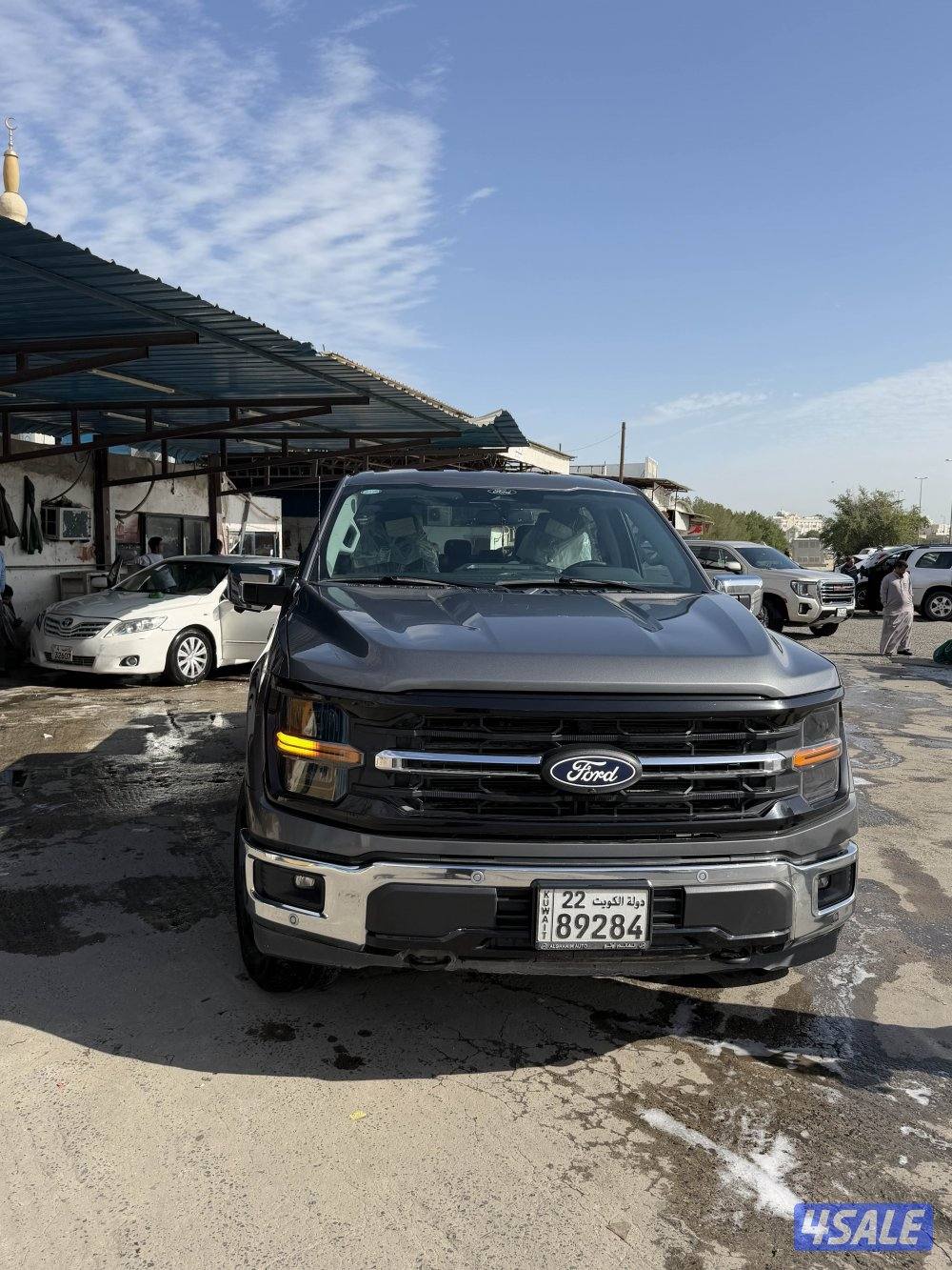 للبيع وانيت f150غمارتين0