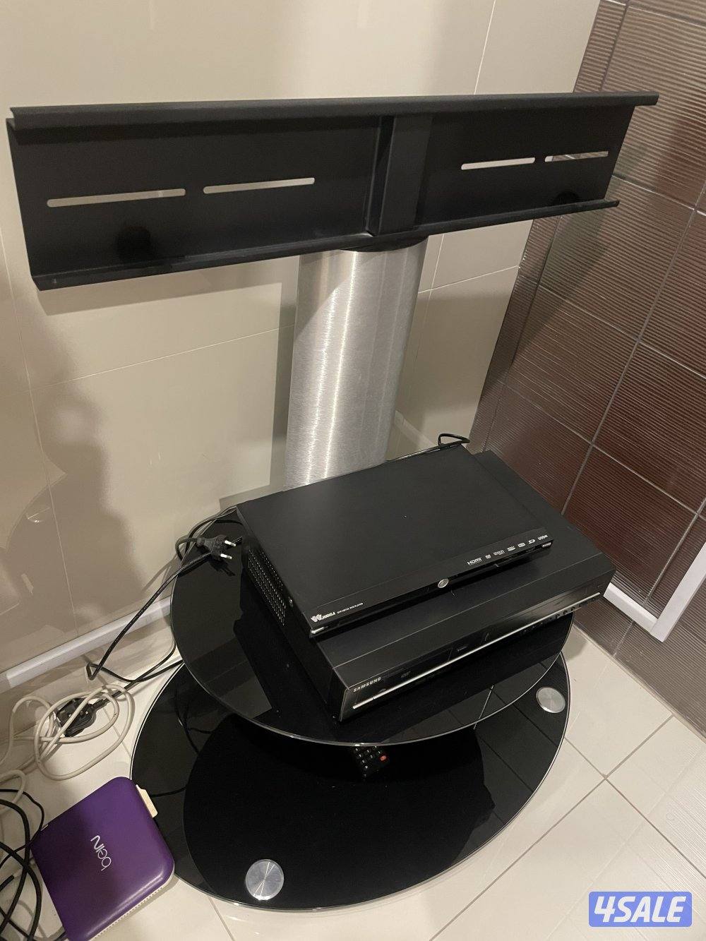 طاولة تلفاز مجانا - Free Table for TV1