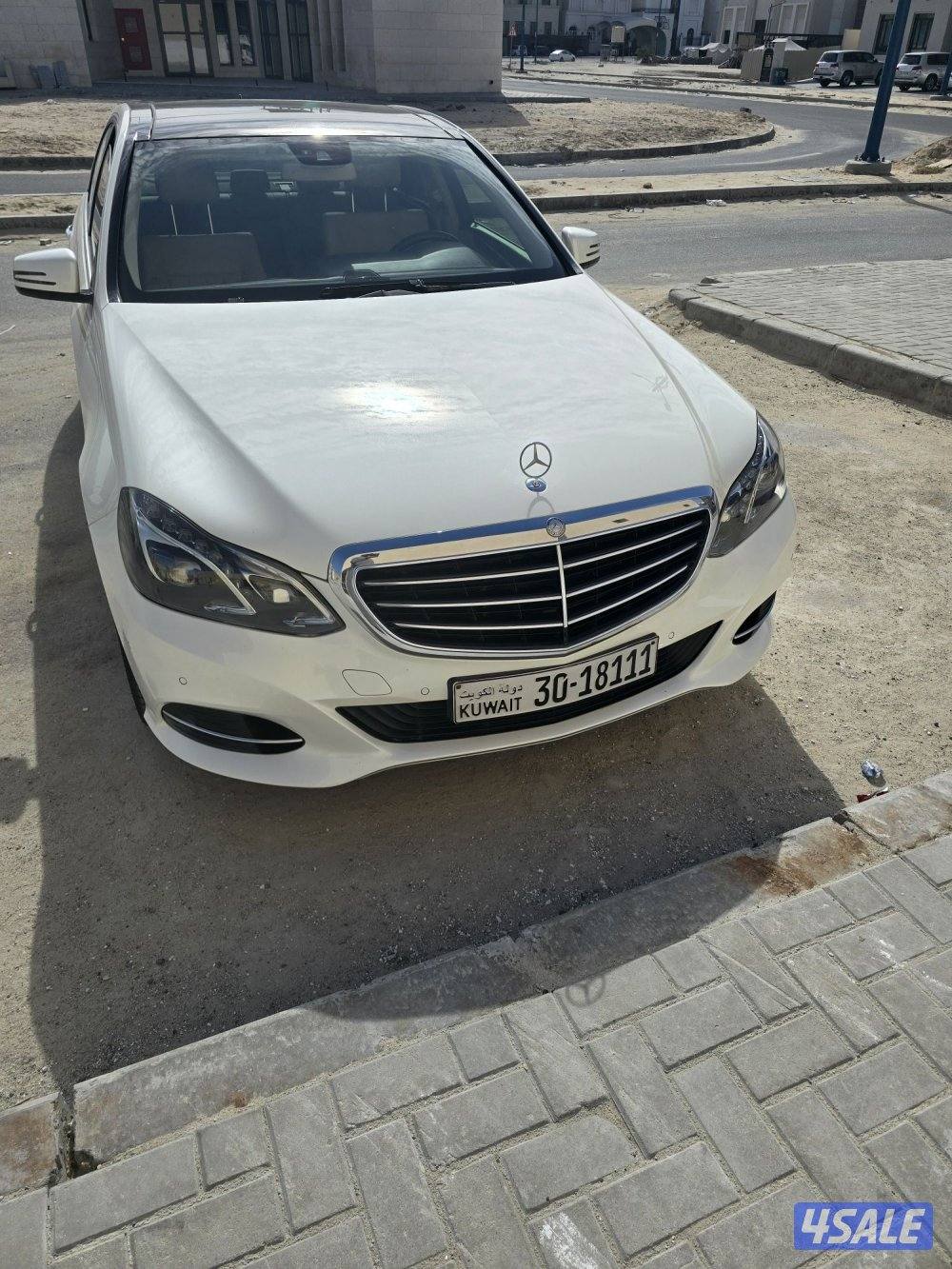 E300صبغ الوكاله بحالة الوكاله كامل المواصفات وقوف0