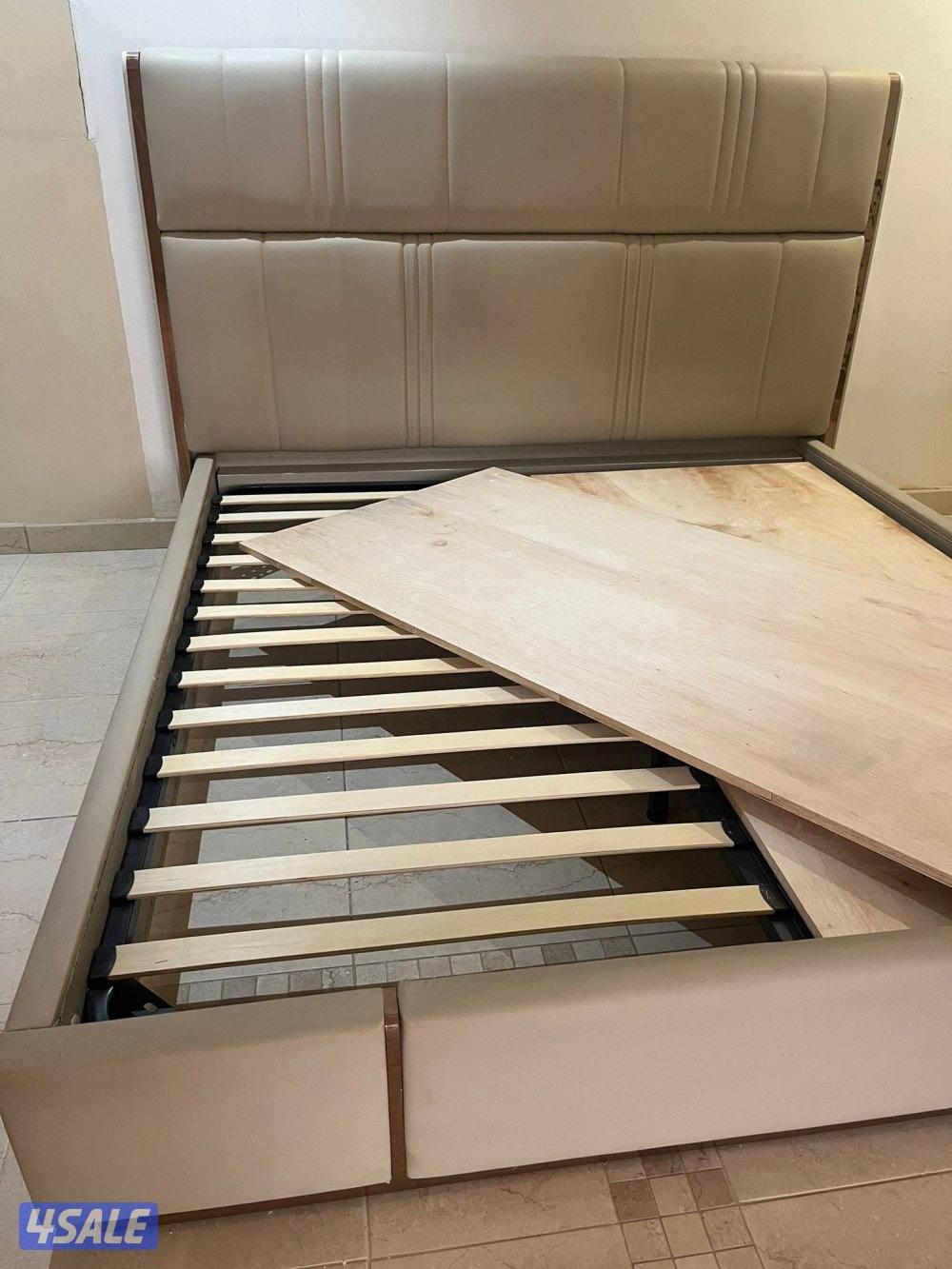 سرير من صفاه الغانم1