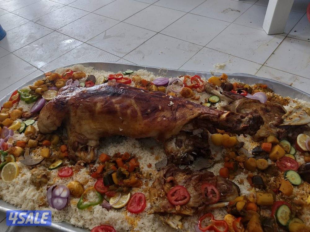 ابحث عمل طباخ مطبخ كويتي0