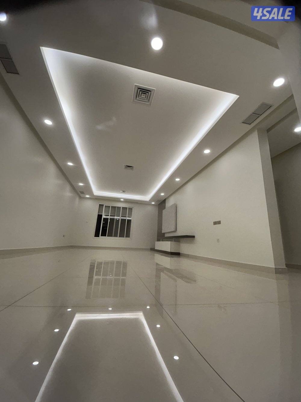 مشرف للايجار دور كامل كبييير ب850٠٠دك ٤غ ١غعامله وصاله1