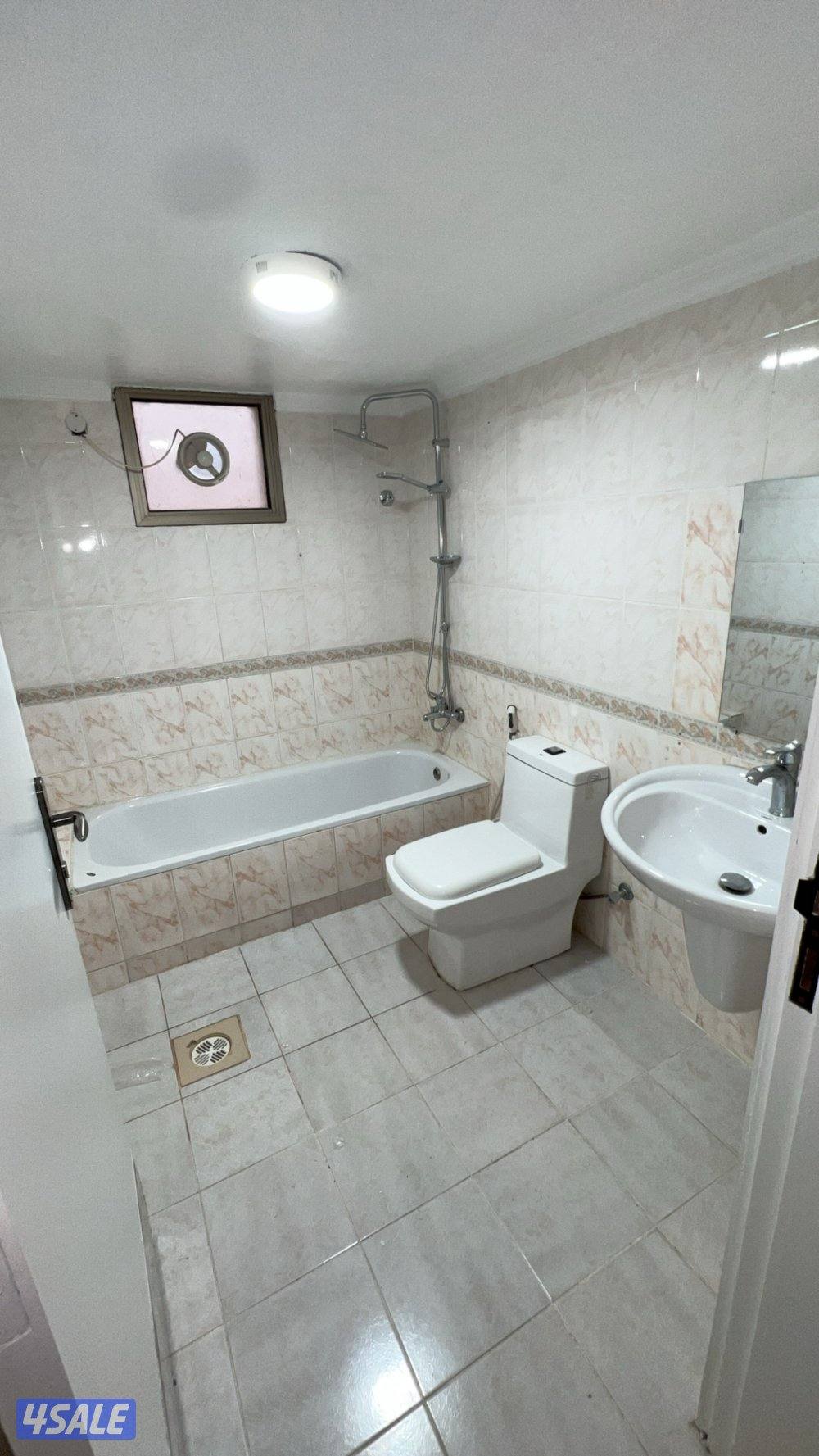 شقة للإيجار في جنوب السره - الزهراء5