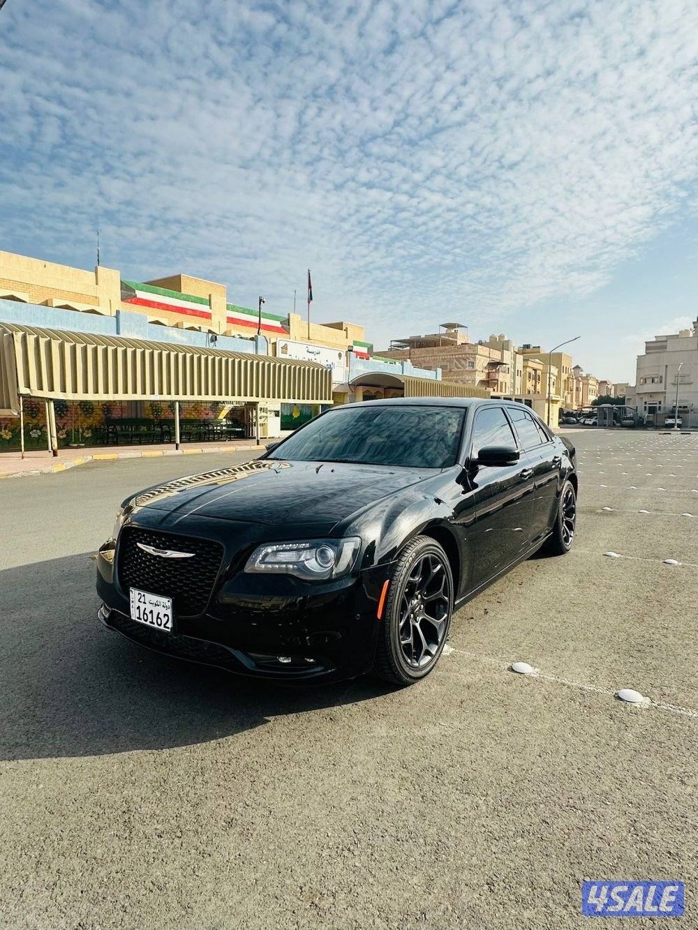 كرايزلر C300 (S) عداد 80 الف0