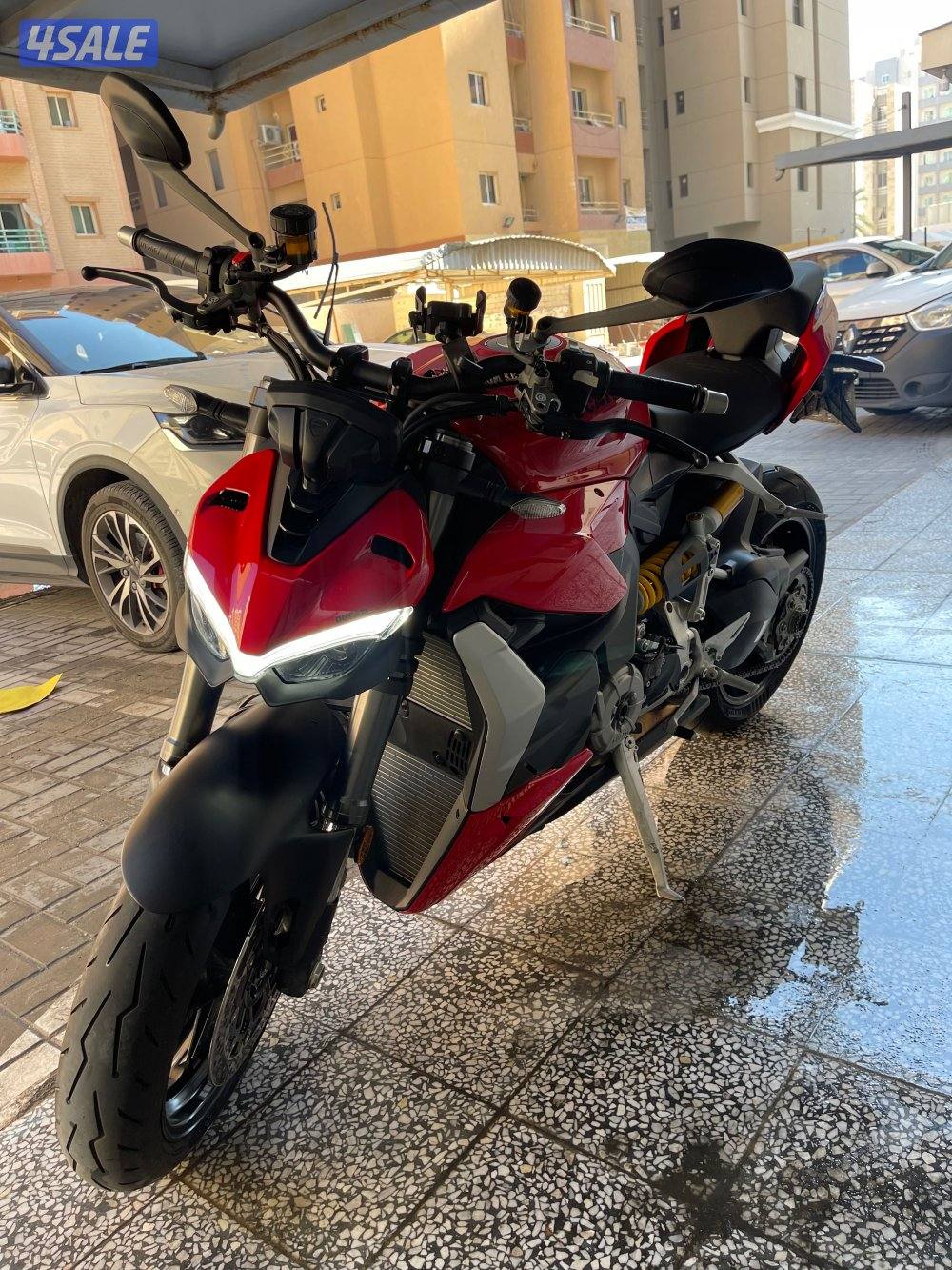 Ducati StreetFighter V2-2022 First Owner3