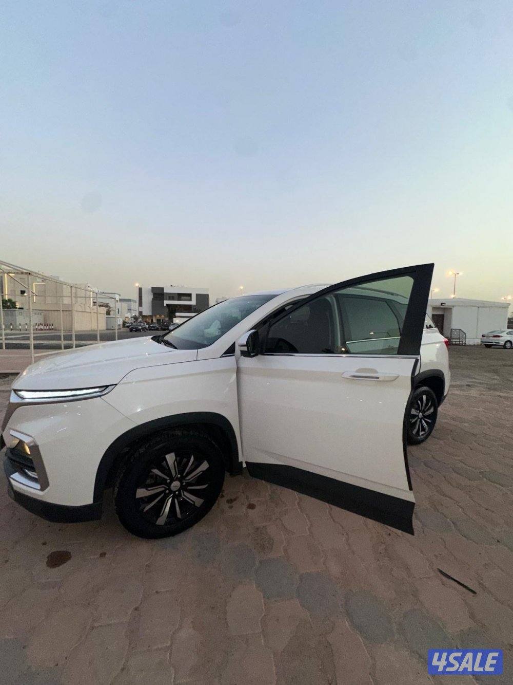 للبيع كابتيفا فل اوبشن8