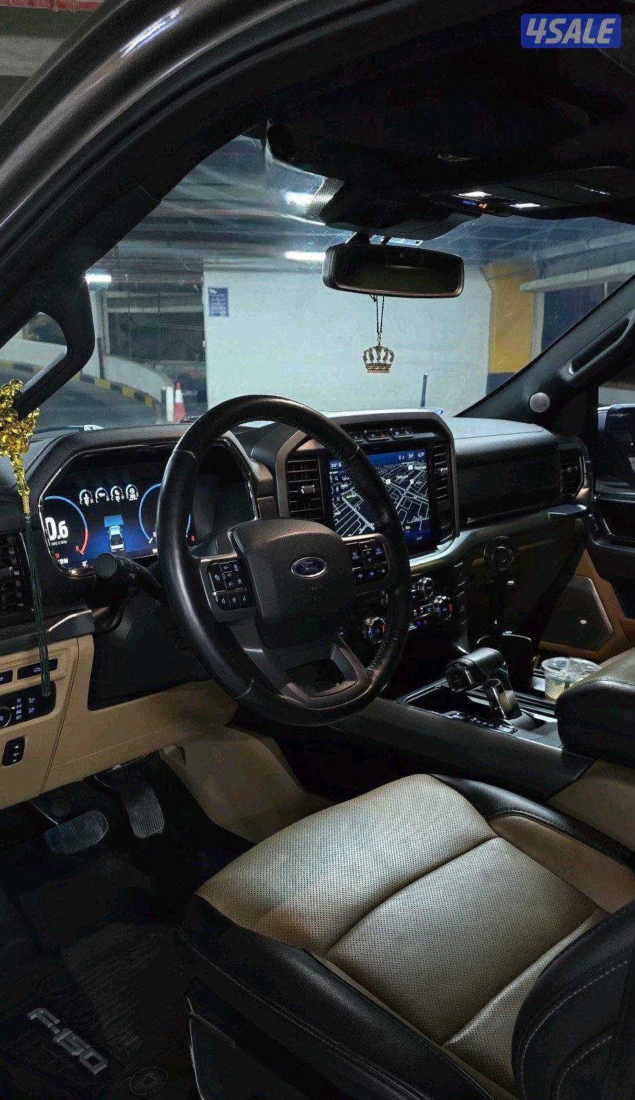 للبيع لاريت أعلى درجه 8 سلندر FX4 الفل2