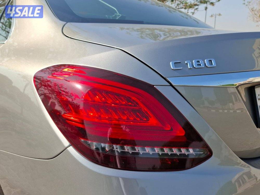 مرسيدس C180 موديل ٢٠٢٠ ماكينه ١٦٠٠ سي سي4