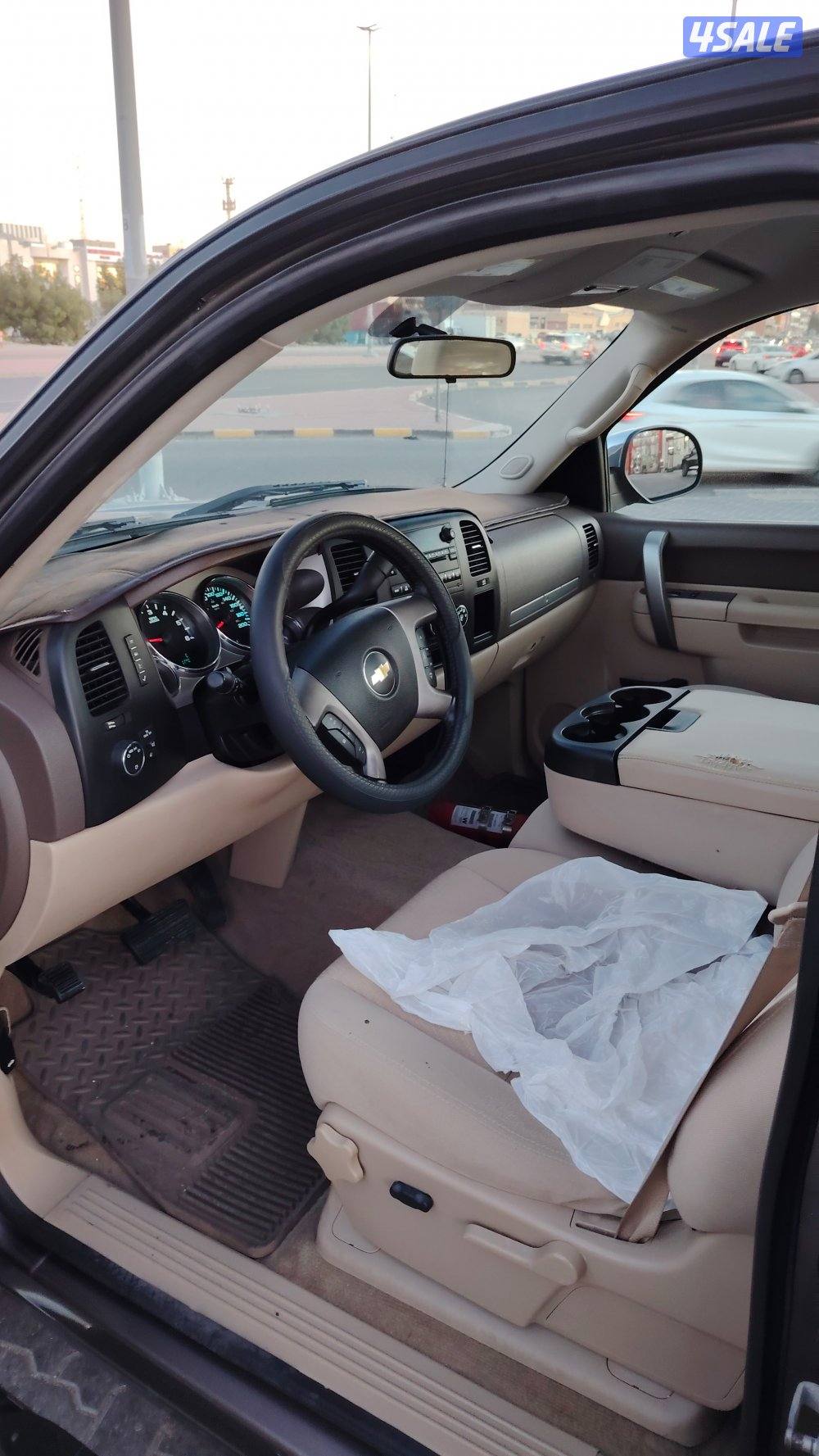 سلفرادو٢٠١٣ ماشي١٦٥ الف بدون دبل4