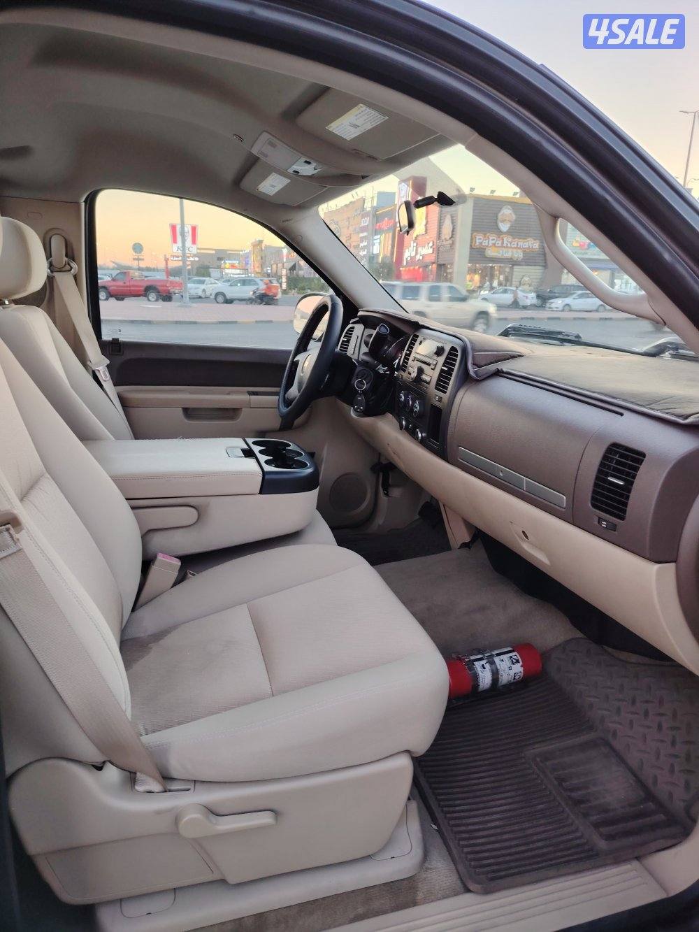 سلفرادو٢٠١٣ ماشي١٦٥ الف بدون دبل5