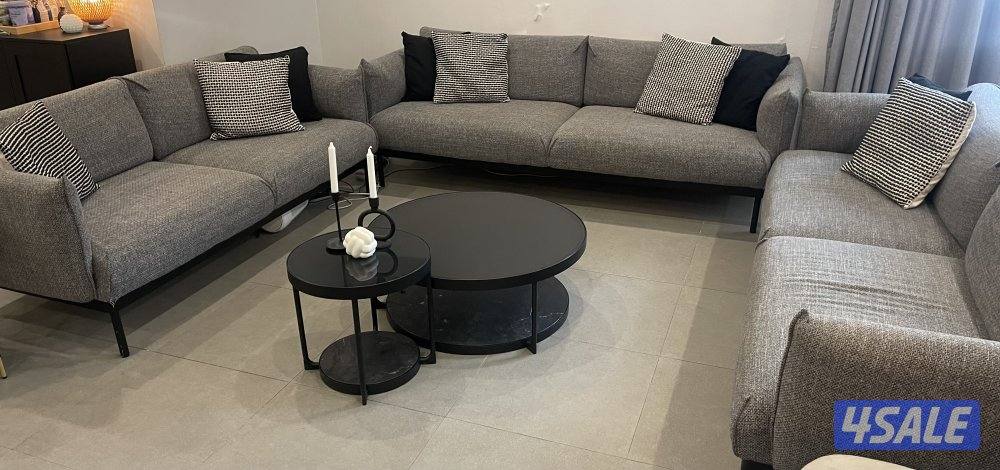 طقم جلوس مع طاولتين6