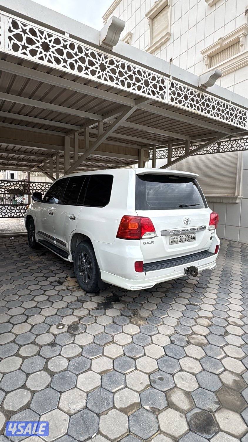 لاند كروزر 2012 شرط الشاصي.المكينه والقير يبيلهم استهلاكيات1