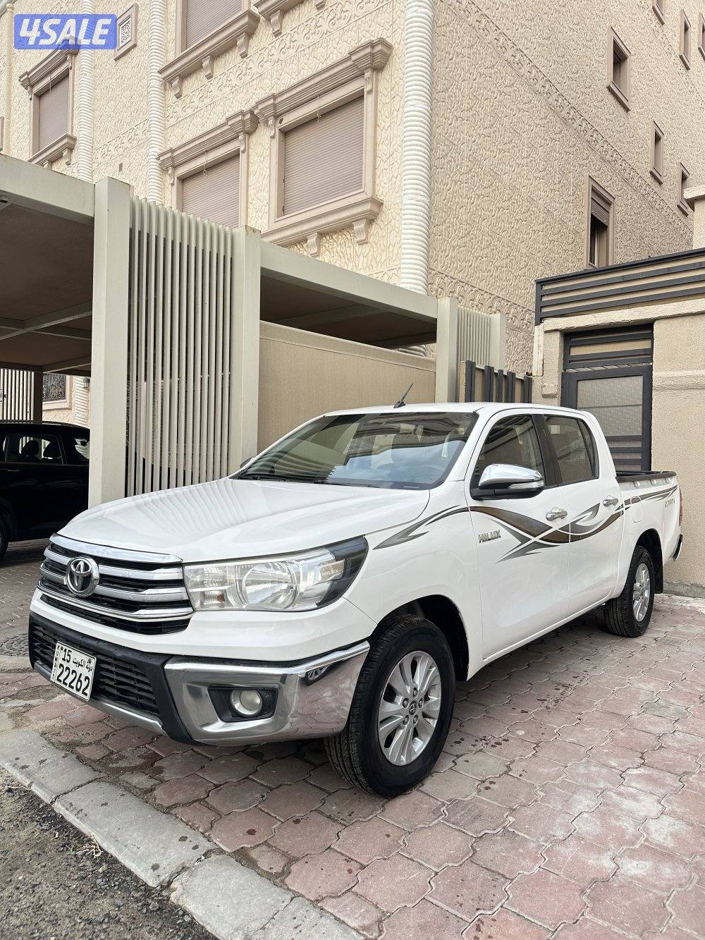 وانيت تيوتا هايلوكس 2017 شرط الفحص بحاله ممتازه تماتيك من غير دبل0