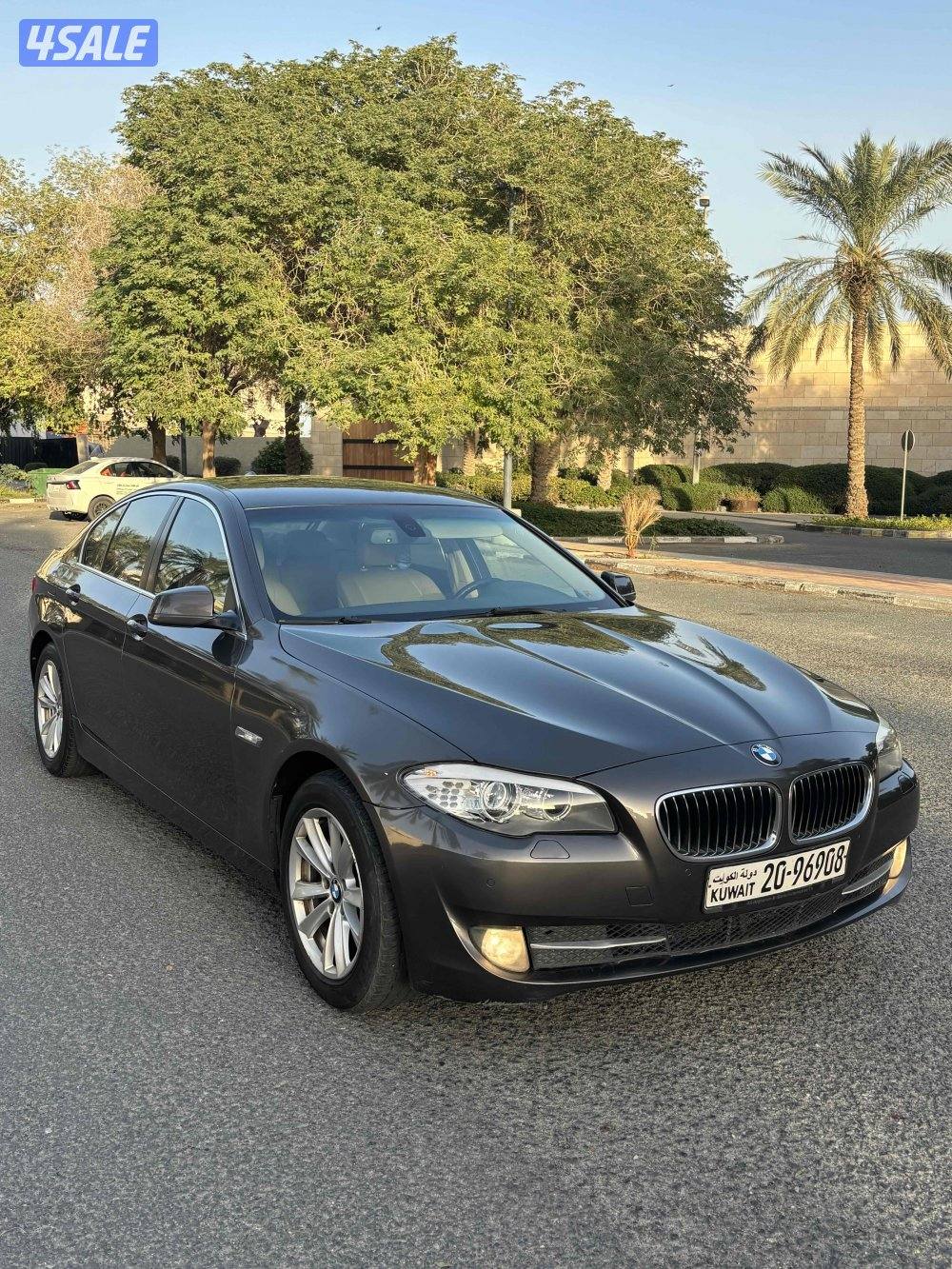 للبيع بي ام 520i4