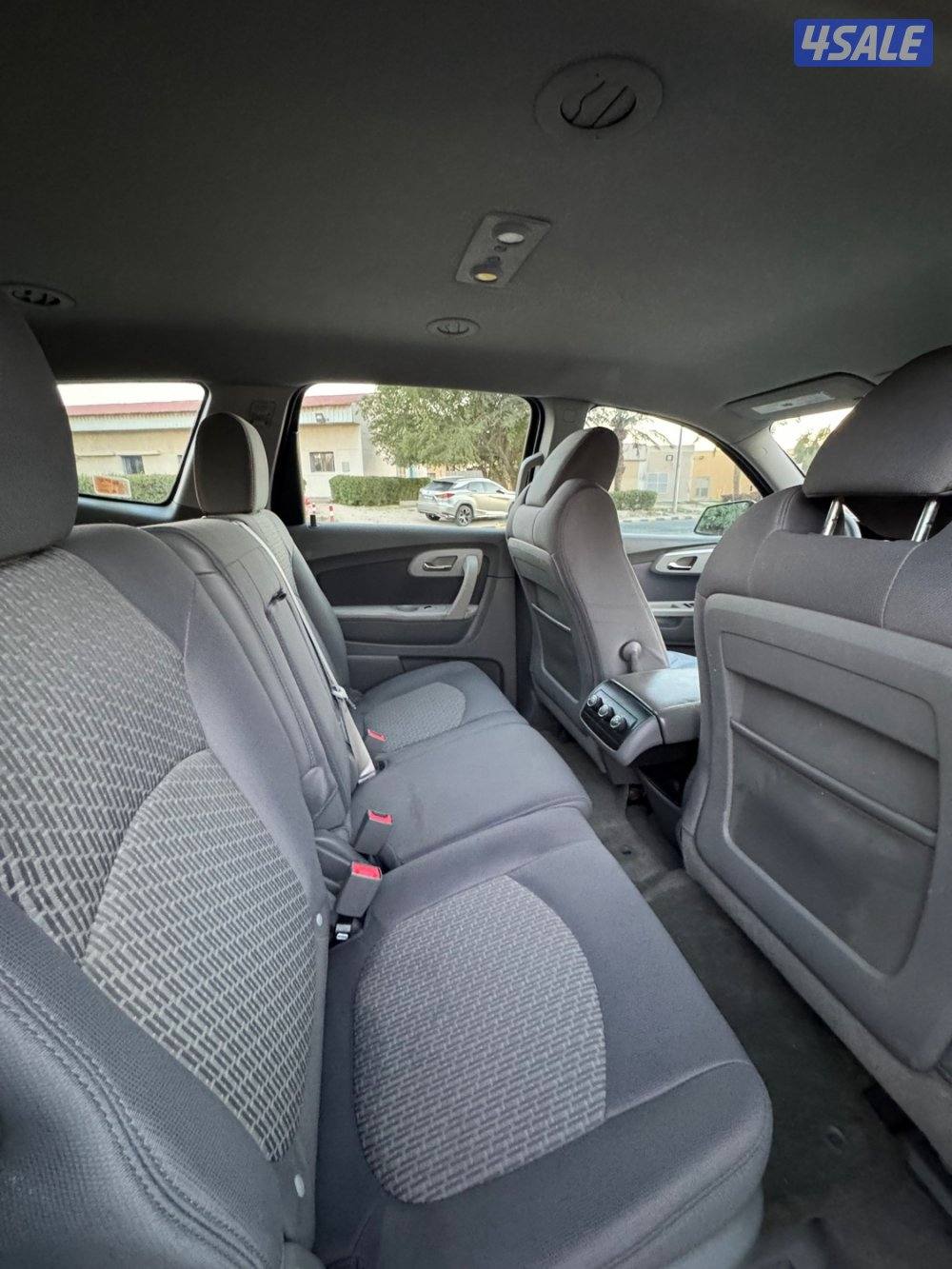 للبيع جيب ترافيرس 2012 بحالة الوكالة4