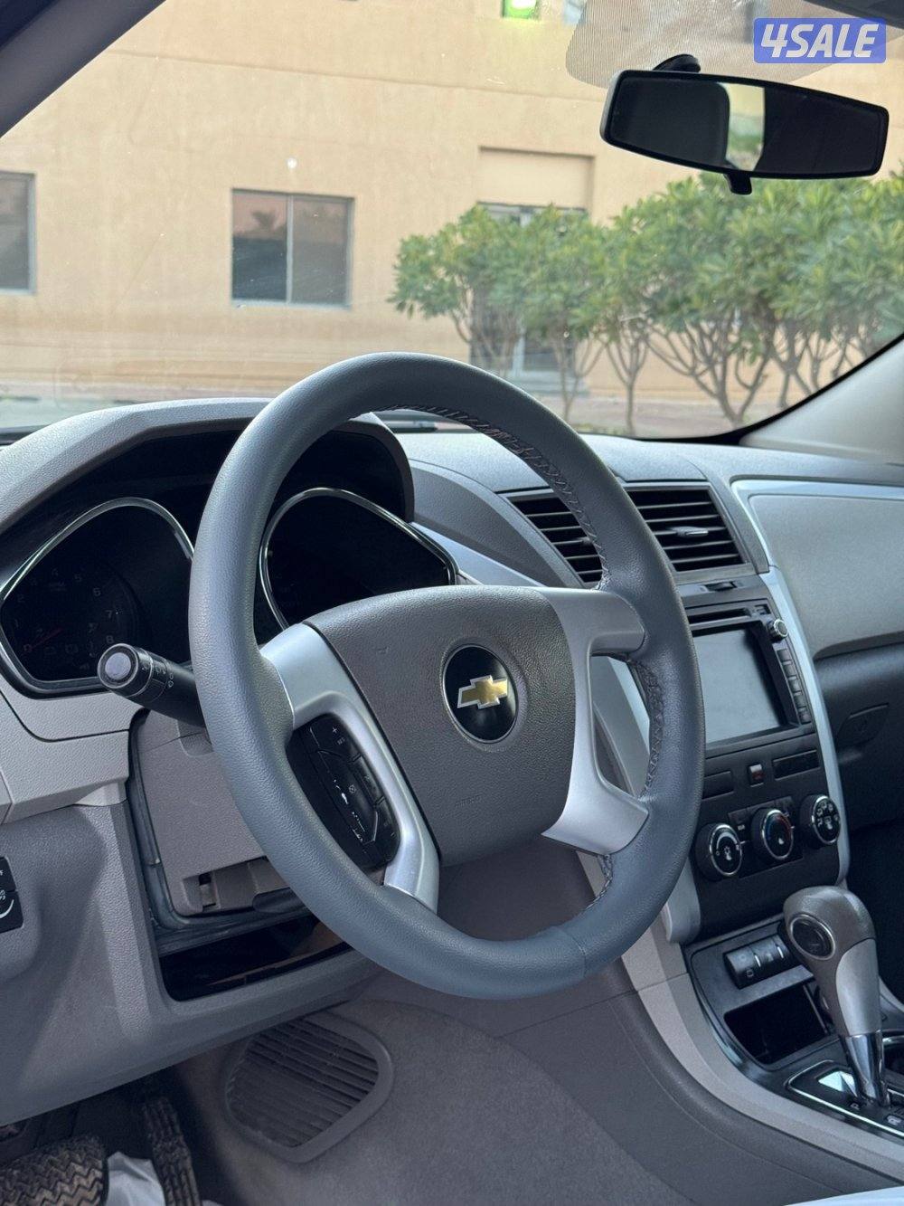 للبيع جيب ترافيرس 2012 بحالة الوكالة5